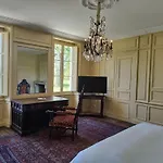 Le Chateau Du Sollier - Charme Et Confort A 5Mn Du Peage