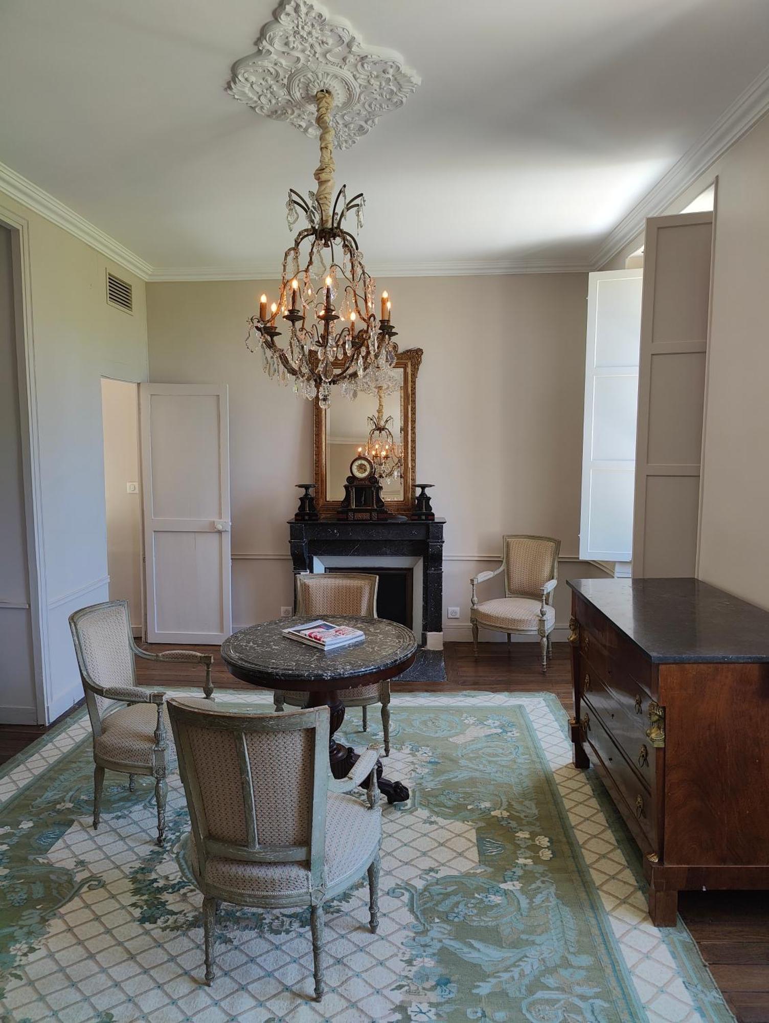 Appart hôtel Le Chateau Du Sollier - Charme Et Confort A 5mn Du Peage