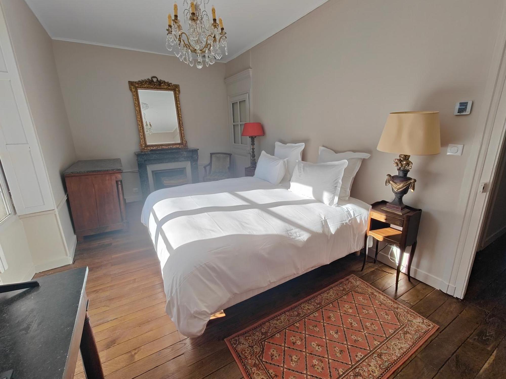 Appart hôtel Le Chateau Du Sollier - Charme Et Confort A 5mn Du Peage Le Subdray