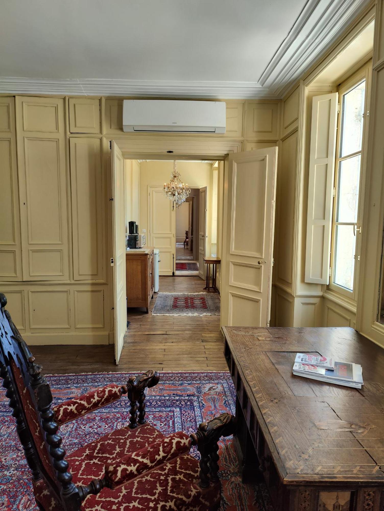 Le Chateau Du Sollier - Charme Et Confort A 5mn Du Peage *