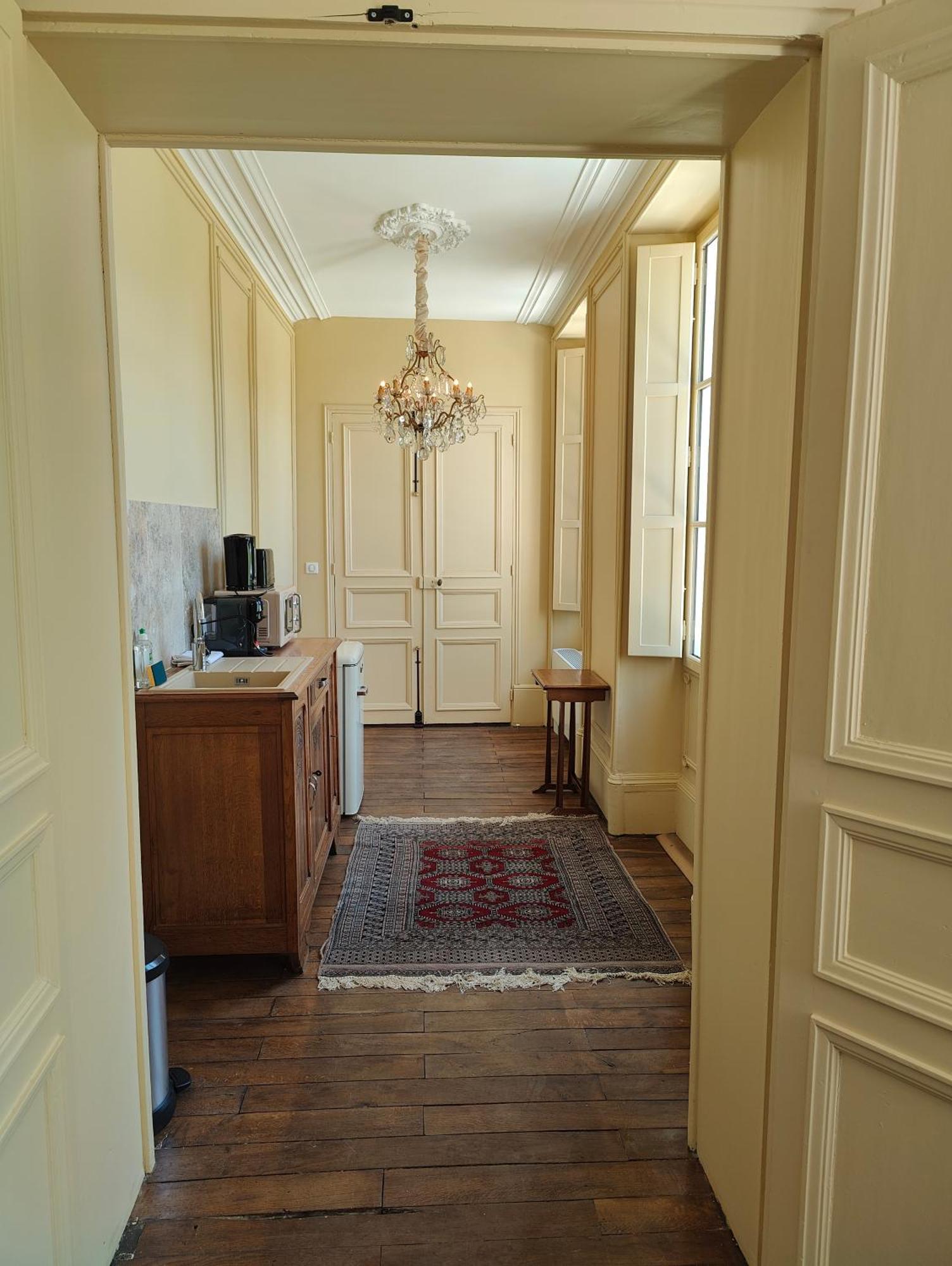 Le Chateau Du Sollier - Charme Et Confort A 5mn Du Peage